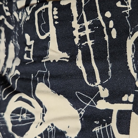 LULAROE LLR OS Musical Instruments Patterned Buttery Soft Legging One Size - Picture 1 of 1